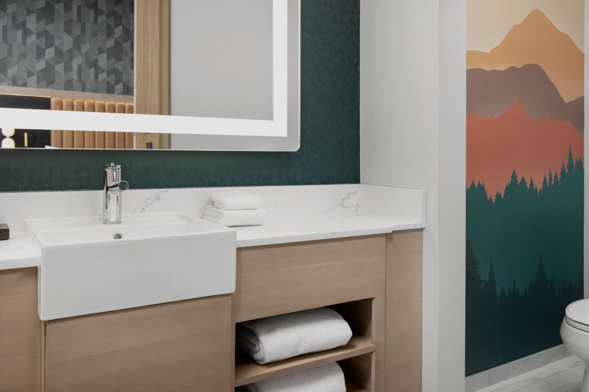 Springhill Suites By Marriott Sandpoint Exterior foto